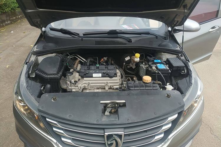 Used Baojun 310W 2017 1.5L Manual Comfort Version China V Engine Bay