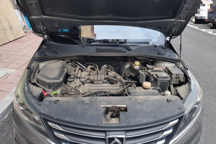 Used Baojun 310W 2017 1.5L Manual Fashion Model China V Engine Bay