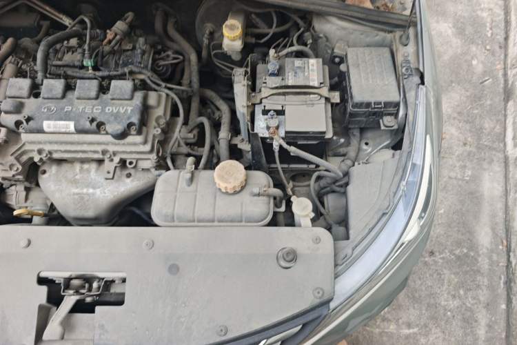 Used Baojun 310W 2017 1.5L Manual Comfort Version China V Engine Bay Left