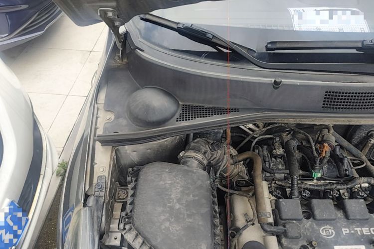 Used Baojun 310W 2017 1.5L Manual Comfort Version China V Engine Bay Right