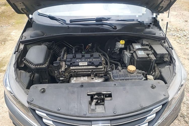 Used Baojun 310W 2017 1.5L Manual Comfort Version China V Engine Bay
