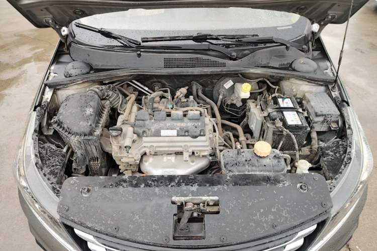 Used Baojun 310W 2017 1.5L Manual Comfort Version China V Engine Bay