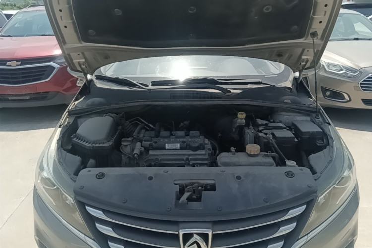Used Baojun 310W 2017 1.5L Manual Comfort Version China V Engine Bay