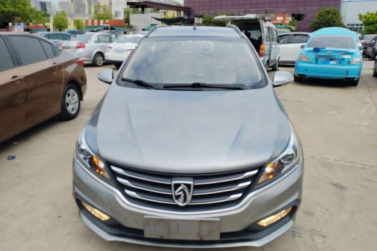 Used Baojun 310W 2017 1.5L Manual Fashion Model China V Exterior 1