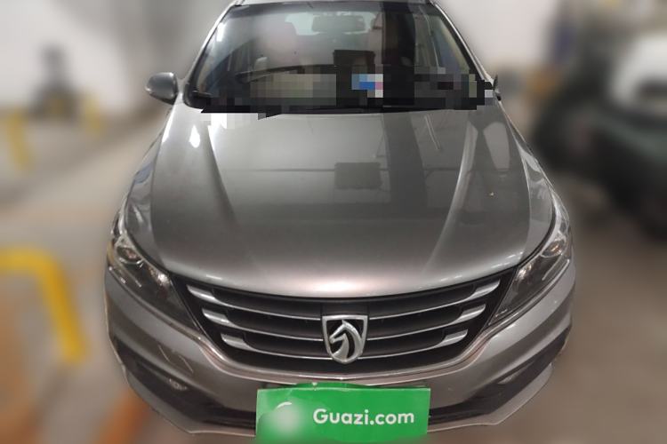 Used Baojun 310W 2017 1.5L Manual Luxury Version China VI Exterior 1