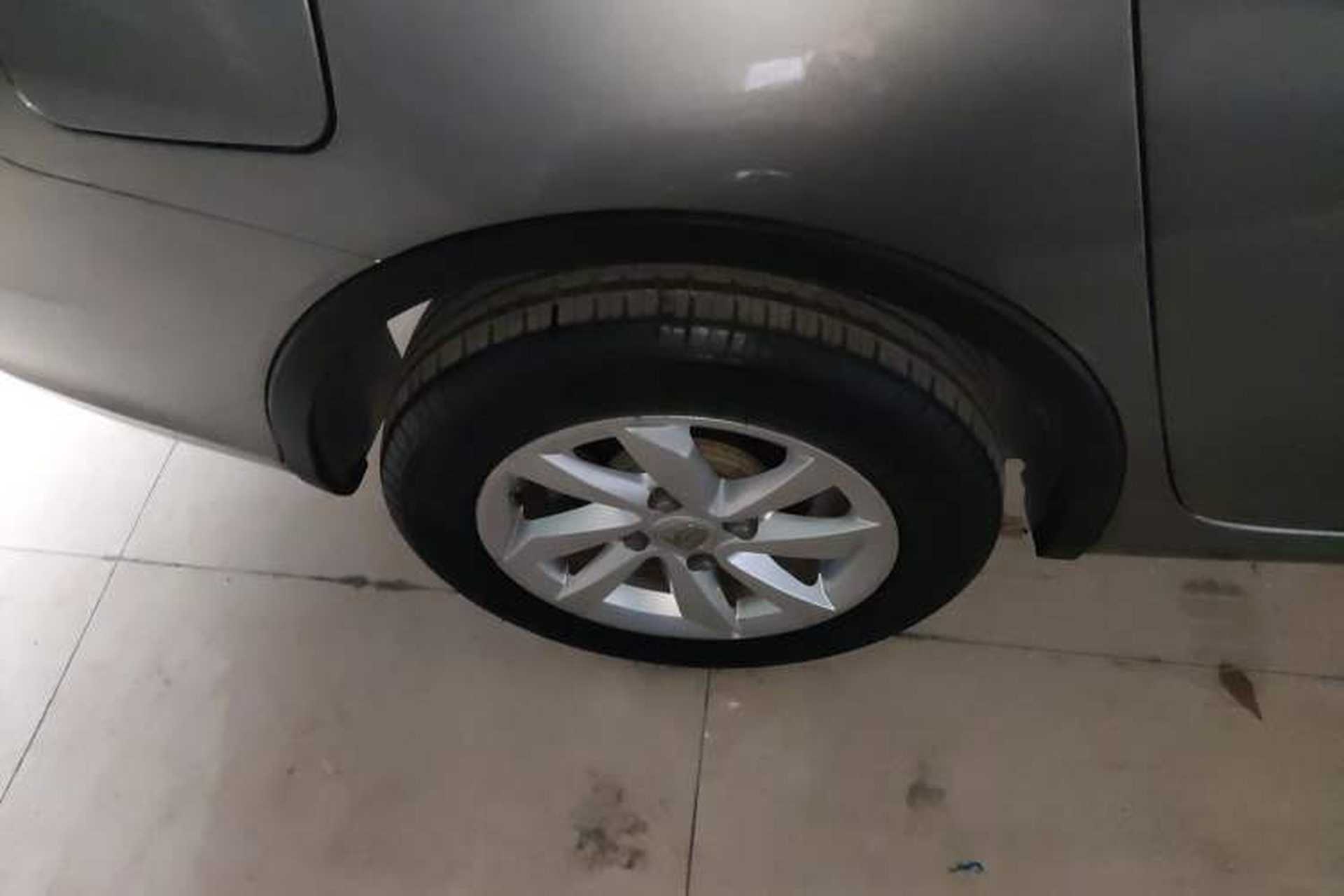 Used Baojun 310W 2017 1.5L Manual Fashion Model China V Exterior 2