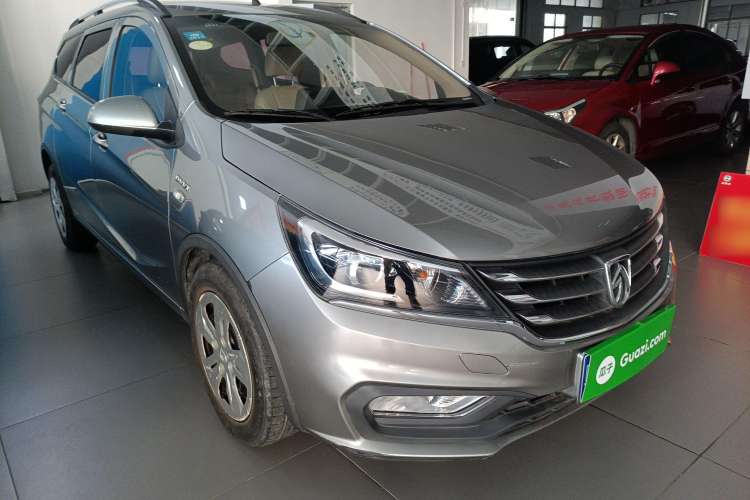 Used Baojun 310W 2017 1.5L Manual Comfort Version China V Exterior 2