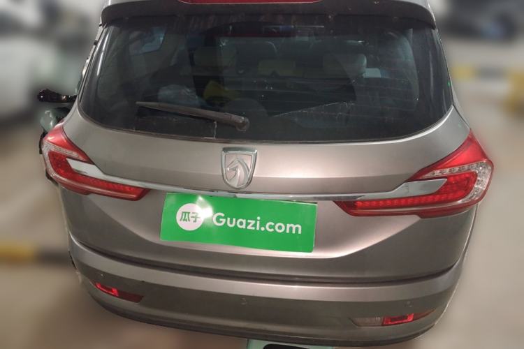 Used Baojun 310W 2017 1.5L Manual Luxury Version China VI Exterior 4