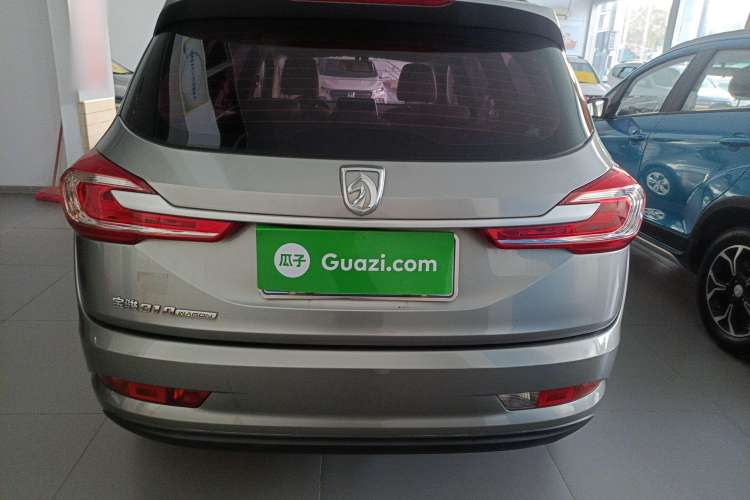 Used Baojun 310W 2017 1.5L Manual Comfort Version China V Exterior 4