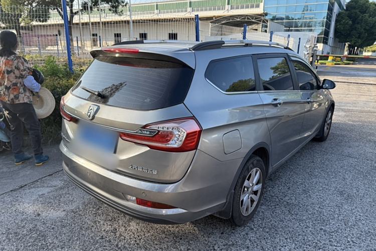 Used Baojun 310W 2017 1.5L Manual Fashion Model China V Exterior 5