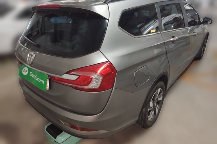 Used Baojun 310W 2017 1.5L Manual Luxury Version China VI Exterior 5