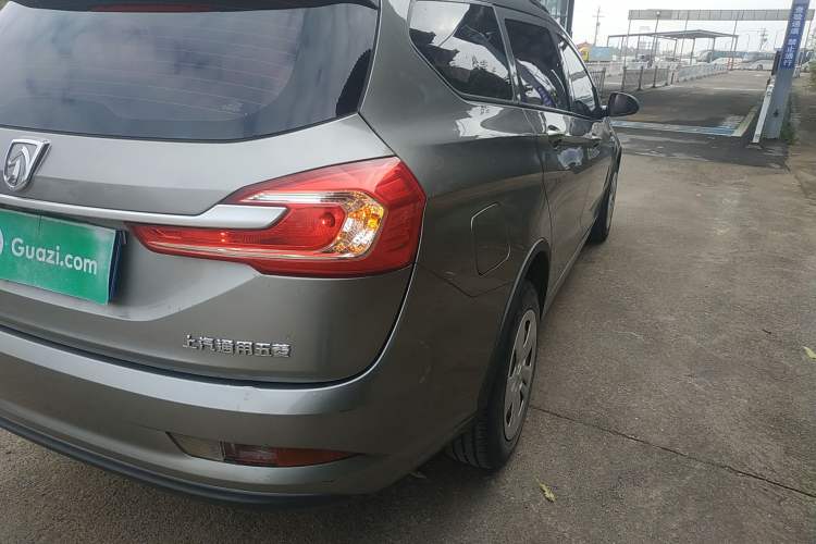 Used Baojun 310W 2017 1.5L Manual Comfort Version China V Exterior 6