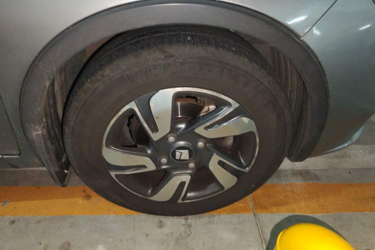 Used Baojun 310W 2017 1.5L Manual Luxury Version China VI Exterior 7