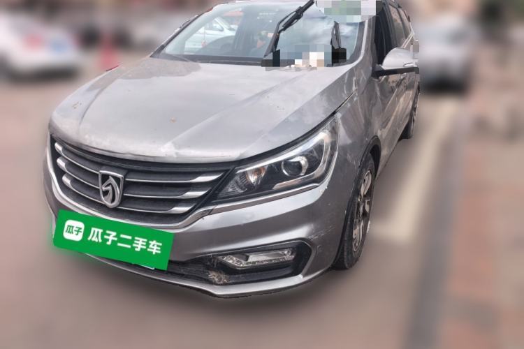 Used Baojun 310W 2017 1.5L Manual Luxury Edition China V Guazi used car, China used car export, Used car for sale, Used  cars, Cheapest cars for sale