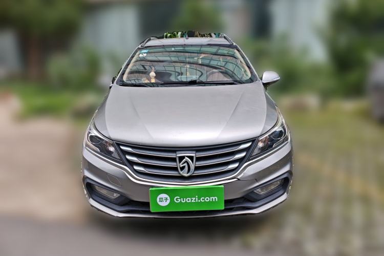 Used Baojun 310W 2017 1.5L Manual Fashion Model China V Front