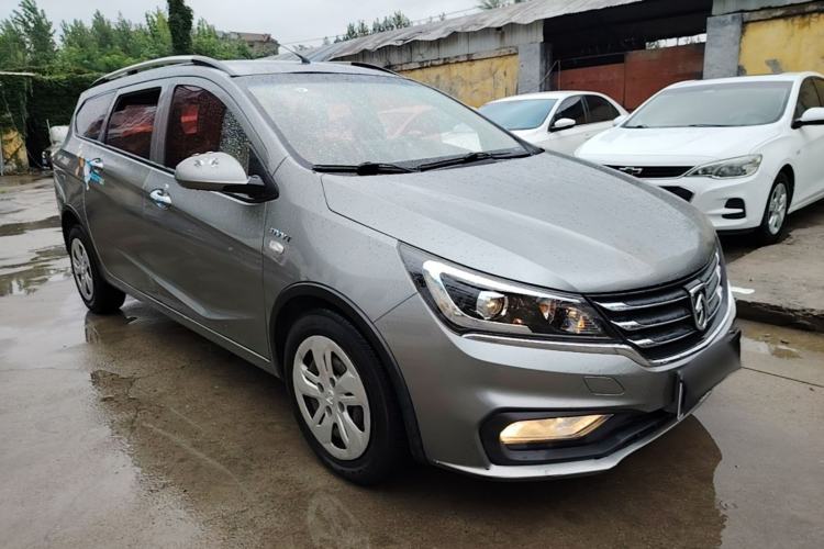 Used Baojun 310W 2017 1.5L Manual Comfort Version China V Front Right 45 Deg