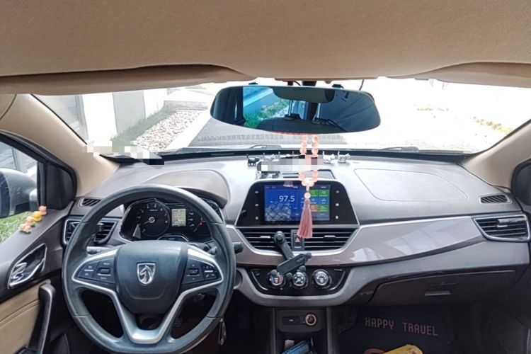 Used Baojun 310W 2017 1.5L Manual Fashion Model China V Headliner