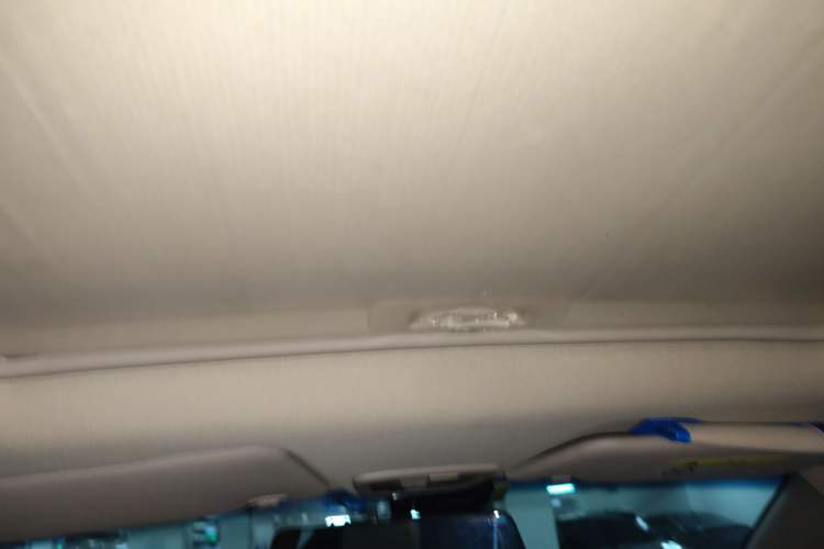 Used Baojun 310W 2017 1.5L Manual Luxury Version China VI Headliner