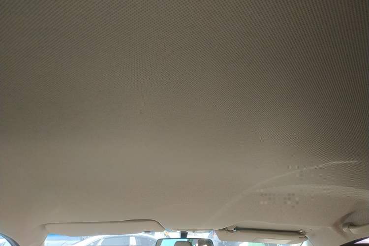Used Baojun 310W 2017 1.5L Manual Fashion Model China V Headliner