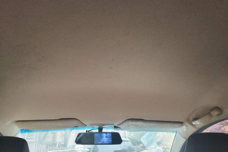Used Baojun 310W 2017 1.5L Manual Fashion Model China V Headliner