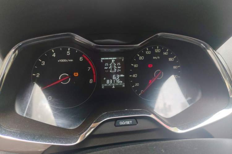 Used Baojun 310W 2017 1.5L Manual Fashion Model China V Instrument Cluster