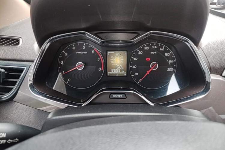 Used Baojun 310W 2017 1.5L Manual Fashion Model China V Instrument Cluster