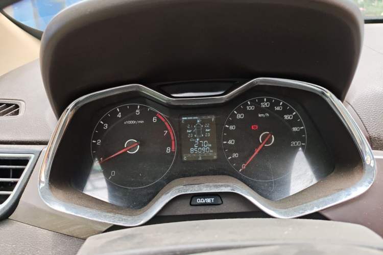 Used Baojun 310W 2017 1.5L Manual Fashion Model China V Instrument Cluster