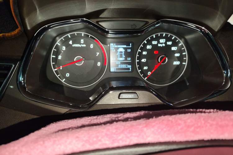 Used Baojun 310W 2017 1.5L Manual Luxury Version China VI Instrument Cluster