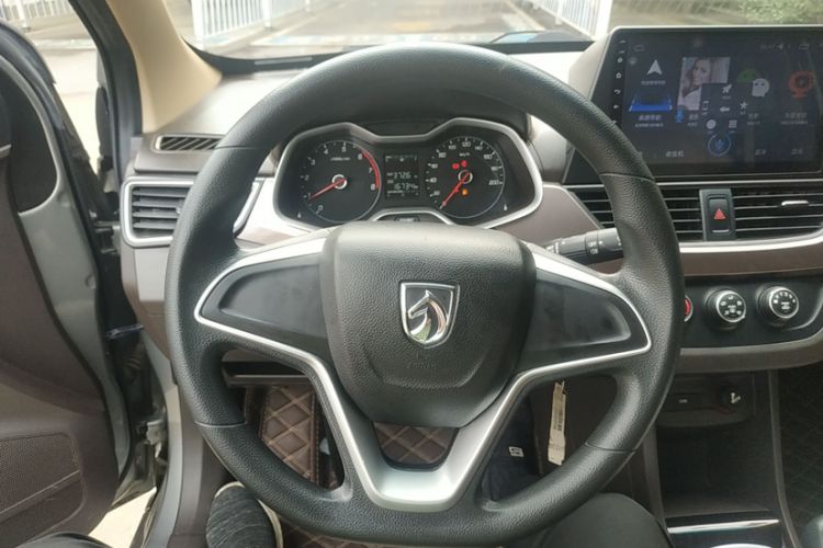 Used Baojun 310W 2017 1.5L Manual Comfort Version China V Interior 2