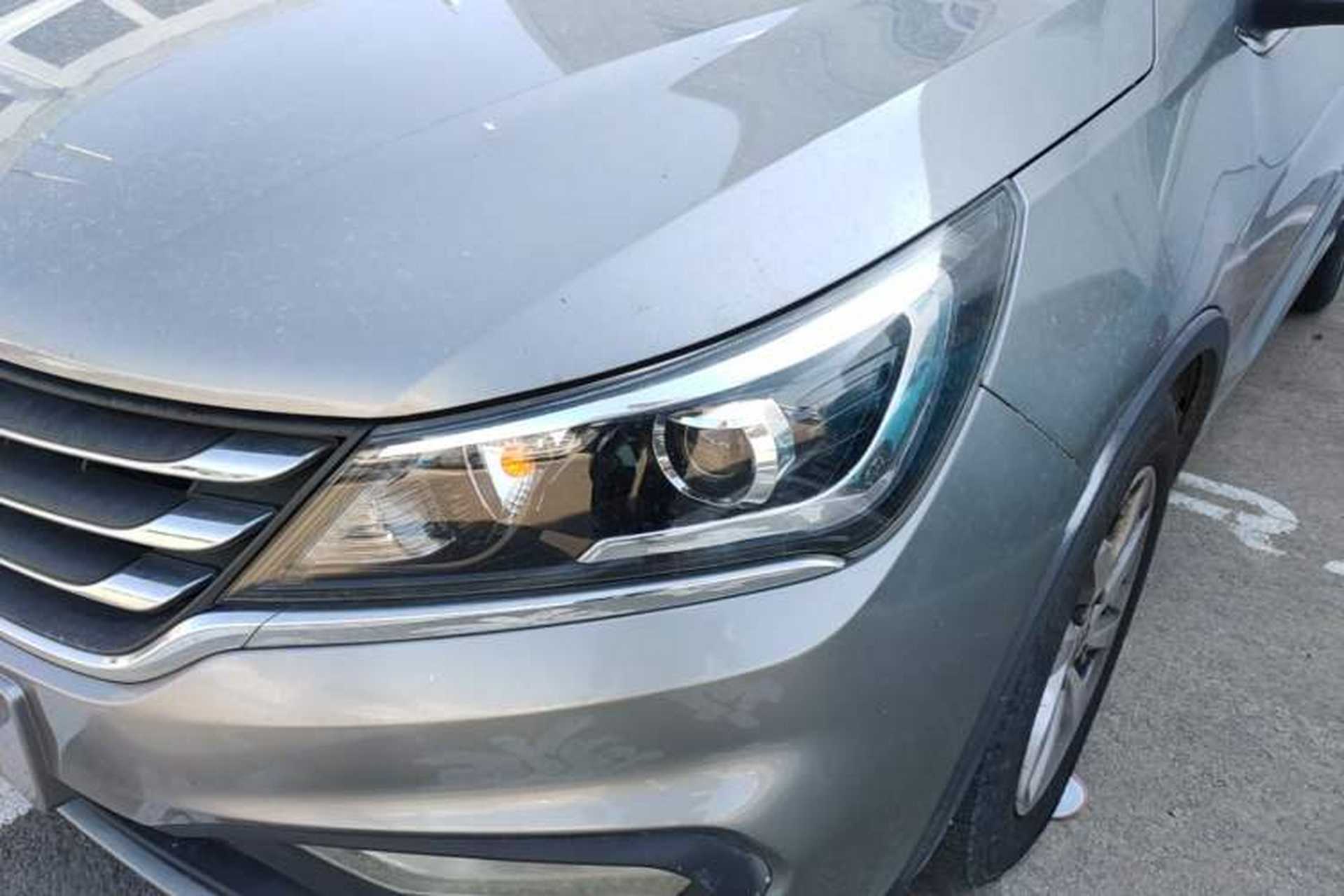 Used Baojun 310W 2017 1.5L Manual Fashion Model China V Left Front Headlight