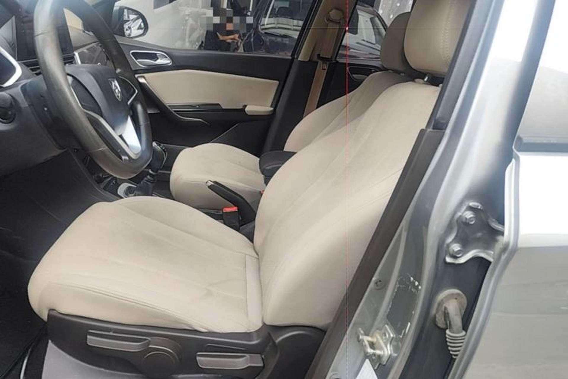 Used Baojun 310W 2017 1.5L Manual Comfort Version China V Left Front Seat