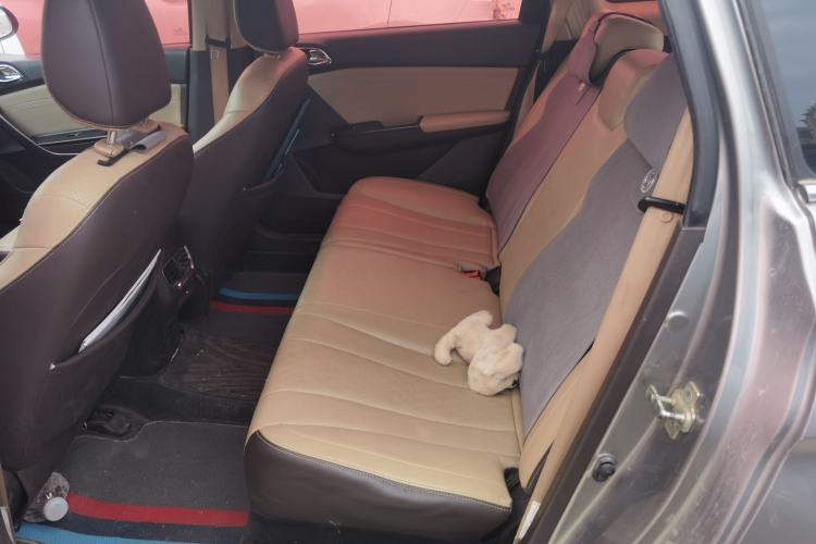 Used Baojun 310W 2017 1.5L Manual Fashion Model China V Left Rear Seat