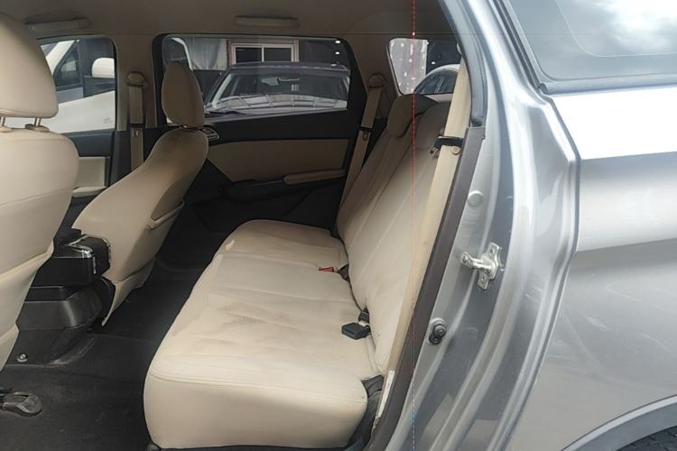 Used Baojun 310W 2017 1.5L Manual Comfort Version China V Left Rear Seat