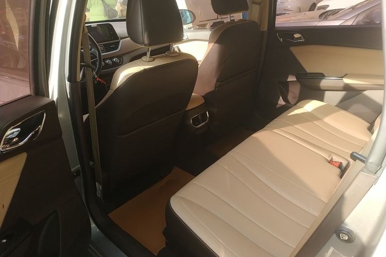 Used Baojun 310W 2017 1.5L Manual Fashion Model China V Left Rear Seat