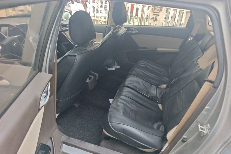 Used Baojun 310W 2017 1.5L Manual Comfort Version China V Left Rear Seat