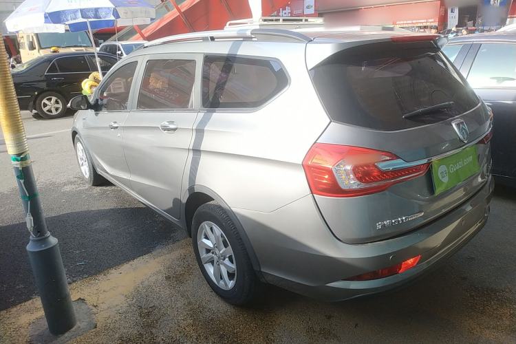 Used Baojun 310W 2017 1.5L Manual Fashion Model China V Left Side