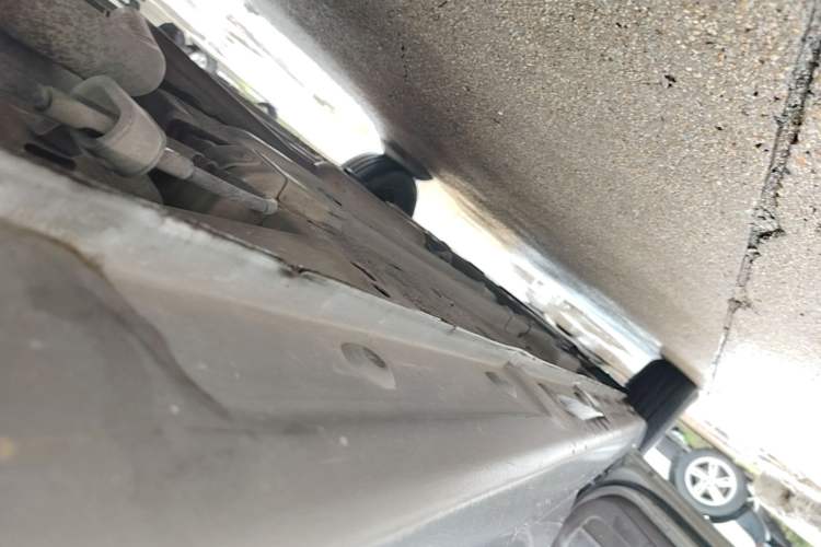 Used Baojun 310W 2017 1.5L Manual Comfort Version China V Left Side Sill