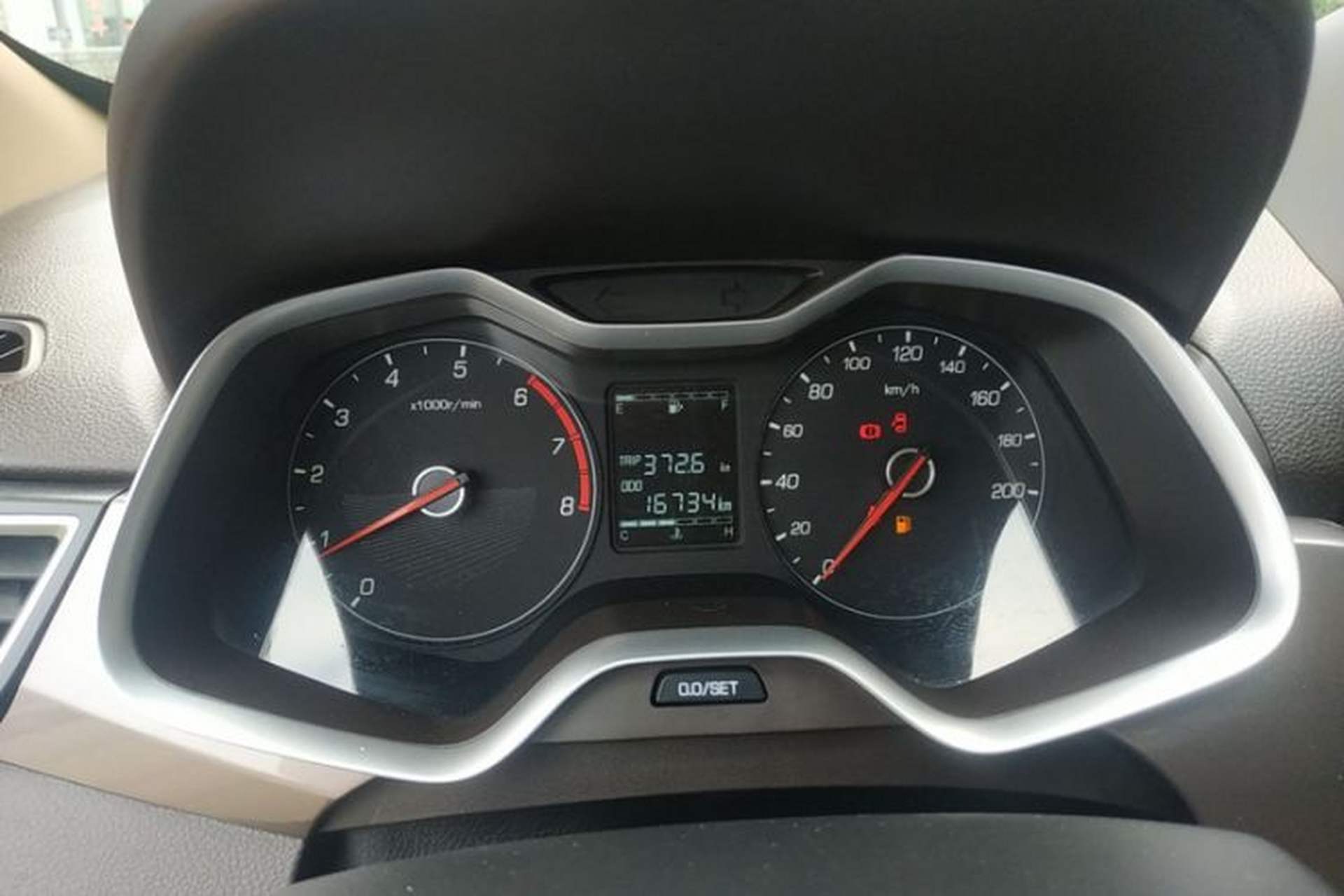 Used Baojun 310W 2017 1.5L Manual Comfort Version China V Odometer Close Up