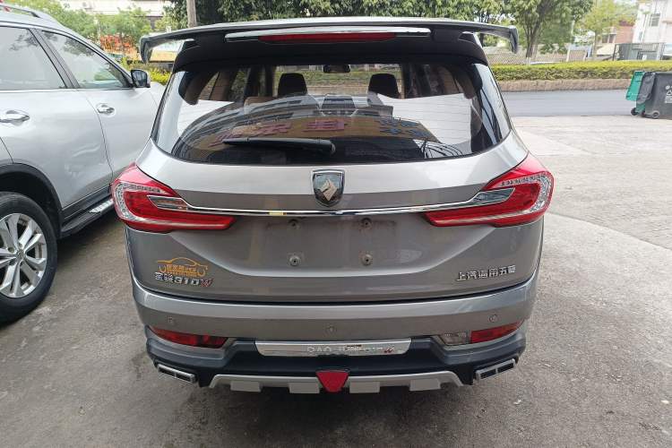Used Baojun 310W 2017 1.5L Manual Fashion Model China V Rear