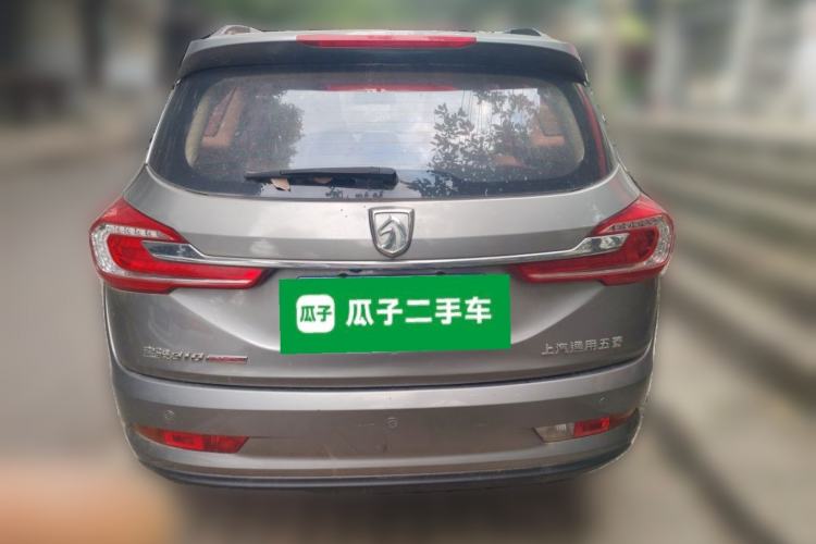 Used Baojun 310W 2017 1.5L Manual Fashion Model China V Rear