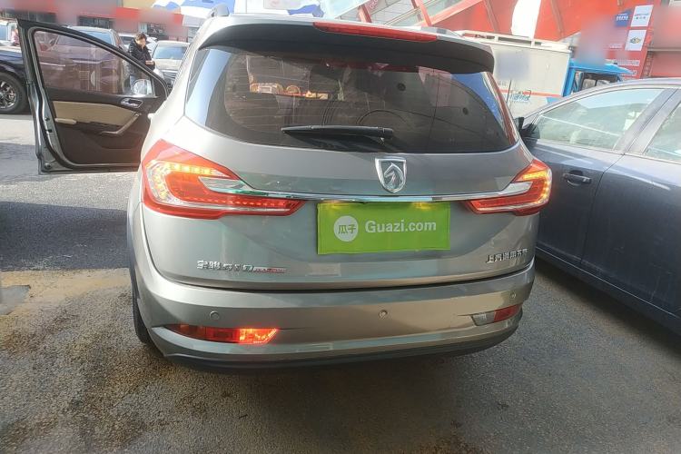 Used Baojun 310W 2017 1.5L Manual Fashion Model China V Rear