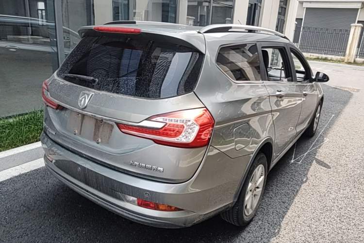 Used Baojun 310W 2017 1.5L Manual Fashion Model China V Rear Right 45 Deg