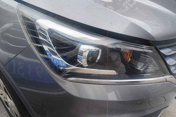 Used Baojun 310W 2017 1.5L Manual Comfort Version China V Right Front Headlight