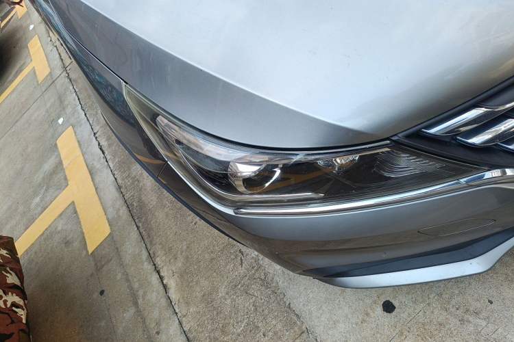Used Baojun 310W 2017 1.5L Manual Fashion Edition China VI Right Front Headlight