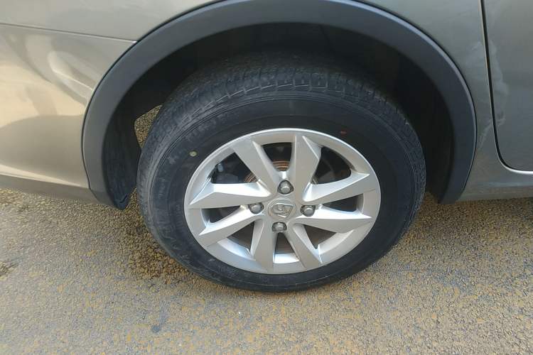 Used Baojun 310W 2017 1.5L Manual Fashion Model China V Right Rear Wheel Hub