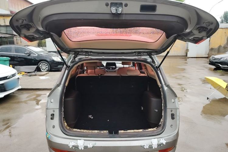 Used Baojun 310W 2017 1.5L Manual Comfort Version China V Trunk