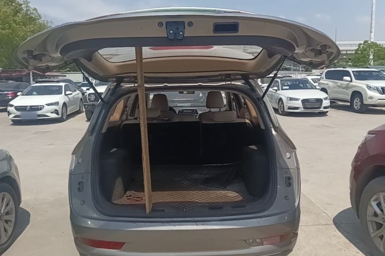 Used Baojun 310W 2017 1.5L Manual Comfort Version China V Trunk