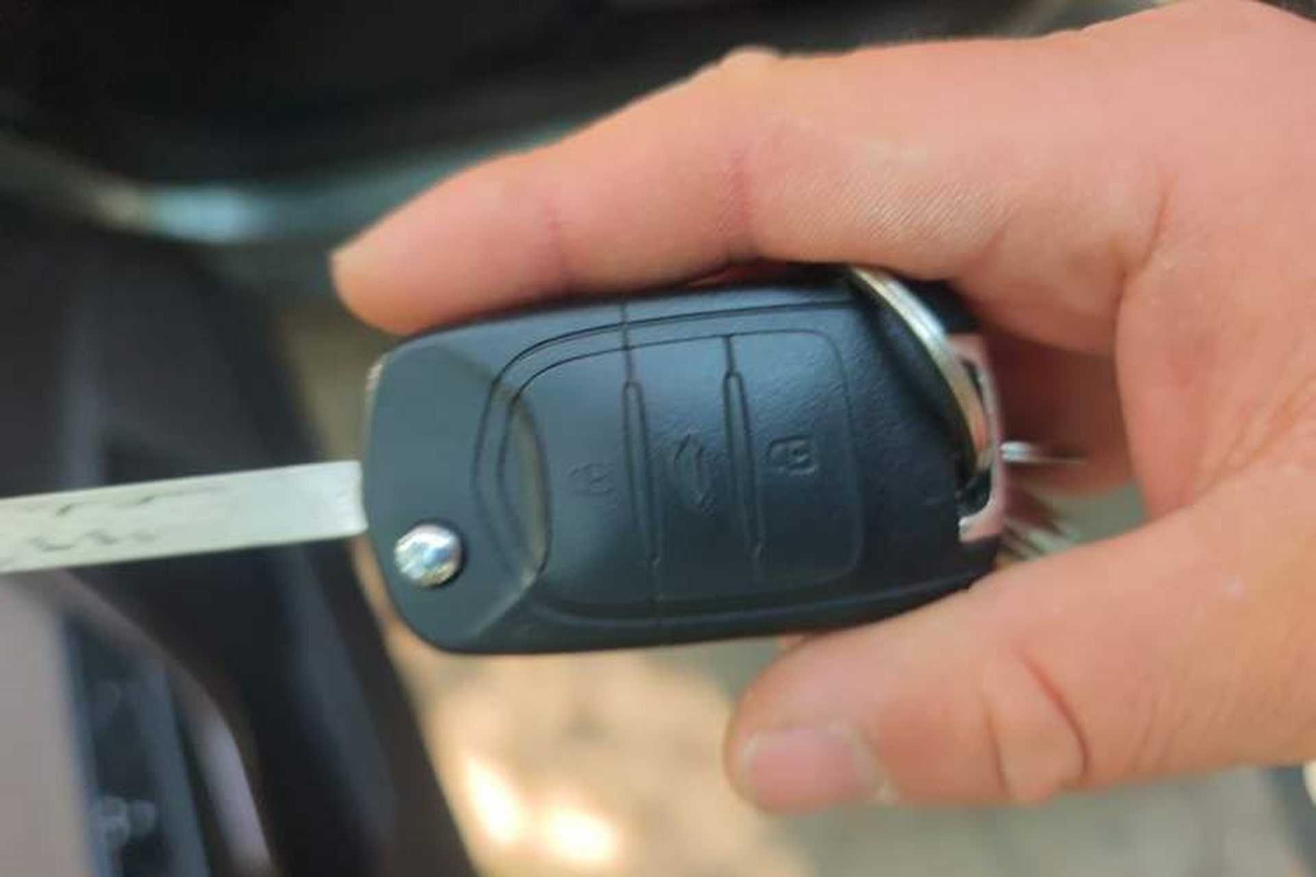 Used Baojun 310W 2017 1.5L Manual Comfort Version China VI Emission Standard Vehicle Key