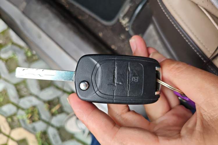 Used Baojun 310W 2017 1.5L Manual Fashion Model China V Vehicle Key