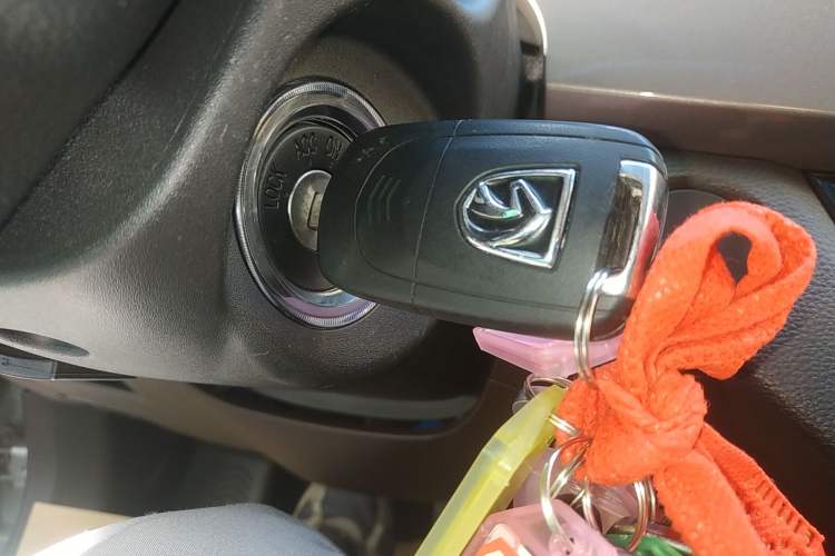 Used Baojun 310W 2017 1.5L Manual Fashion Model China V Vehicle Key